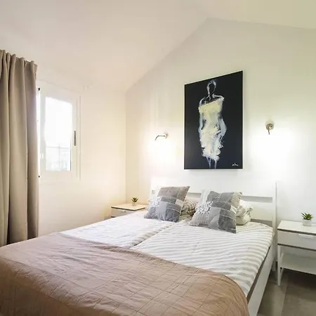 Cozy & Modern W/private Garden Bbq+wifi